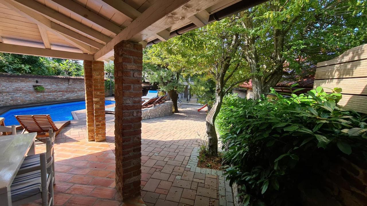 Villa Amalia Apartments Malinska Exterior foto